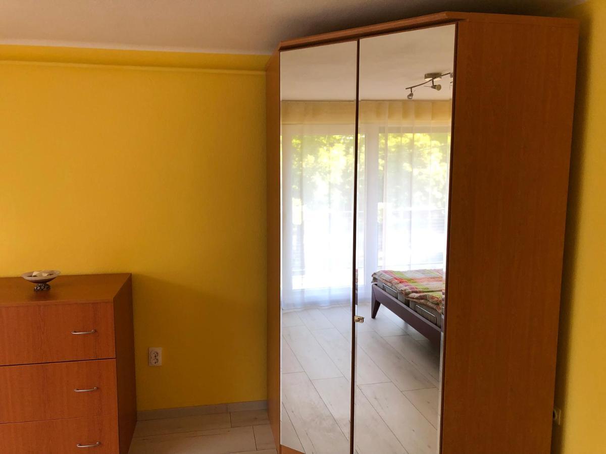 House For 6 Ppl At Lake Balaton Siófok Eksteriør billede