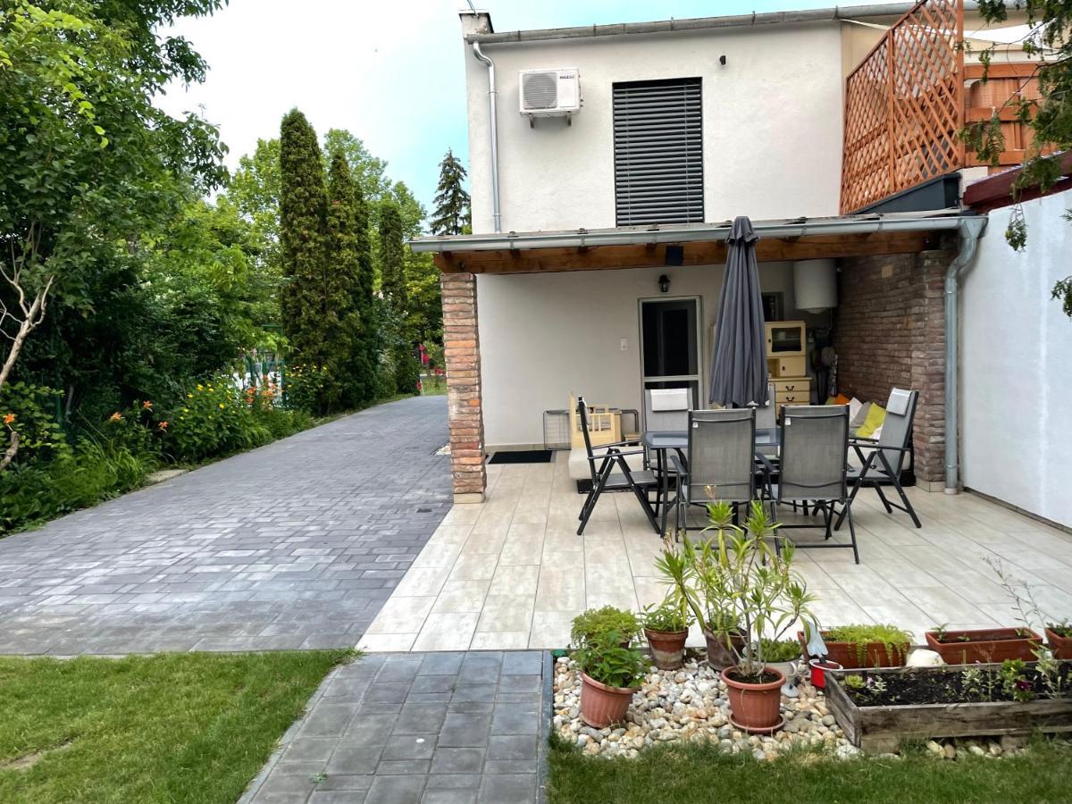 House For 6 Ppl At Lake Balaton Siófok Eksteriør billede